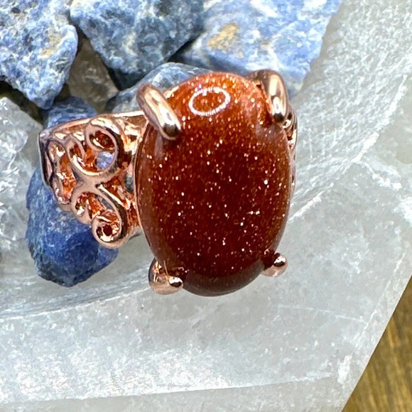 Sunstone Victorian rose gold ring/manifesting confidence in the future - Picture 1 of 6